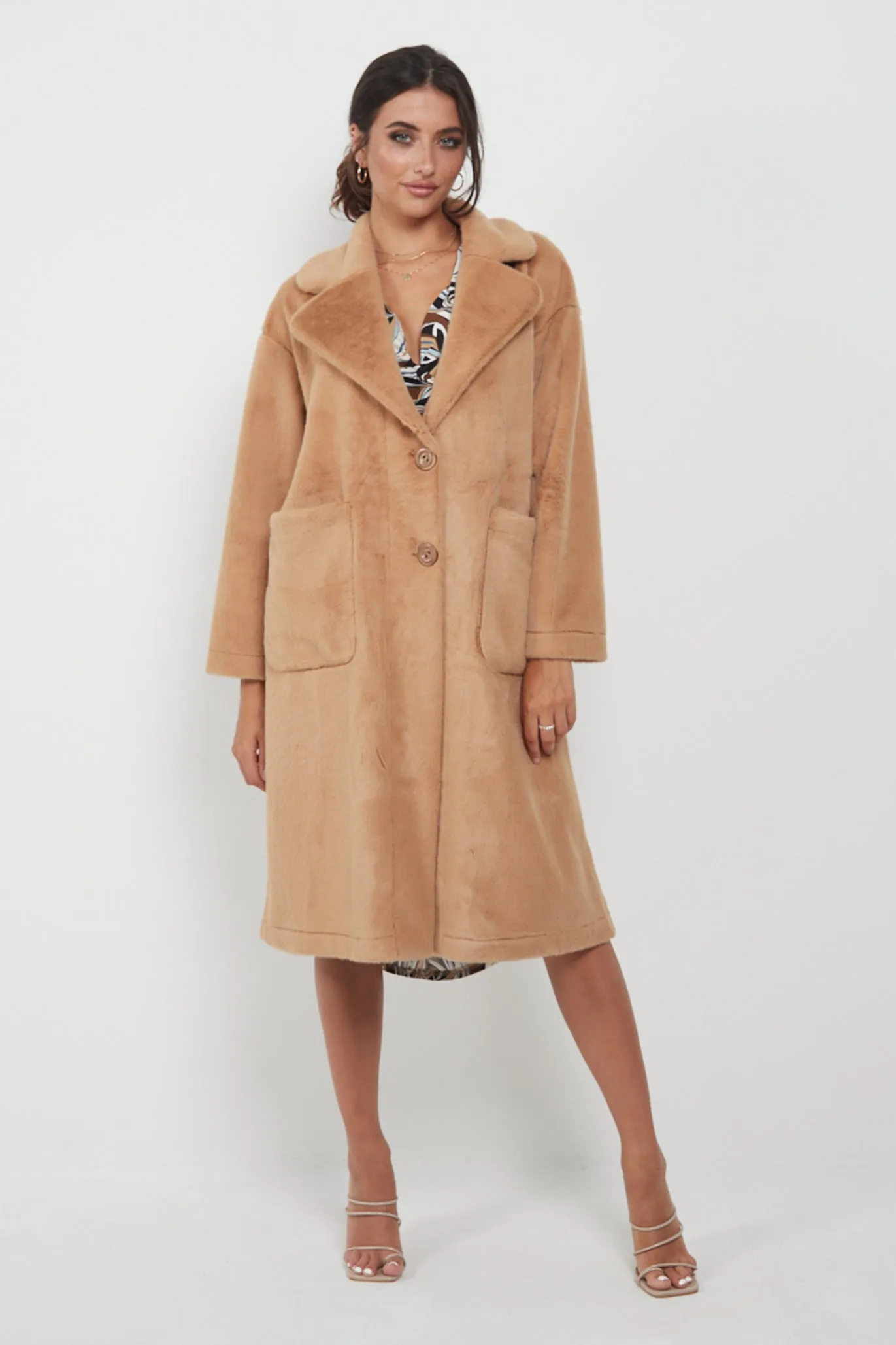 Reversible Angeleye Fluffy Soft Coat in Nude Brown