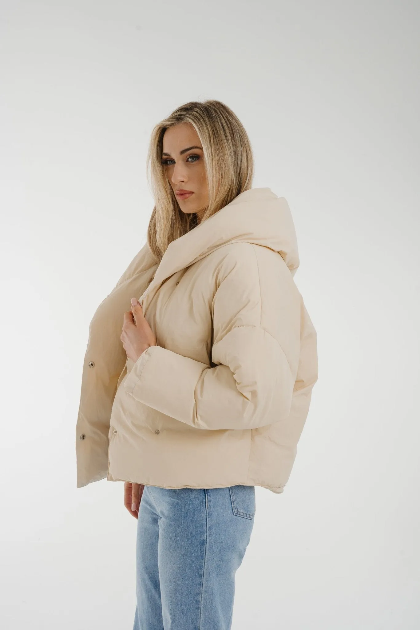 Cora Hooded Coat In Cream