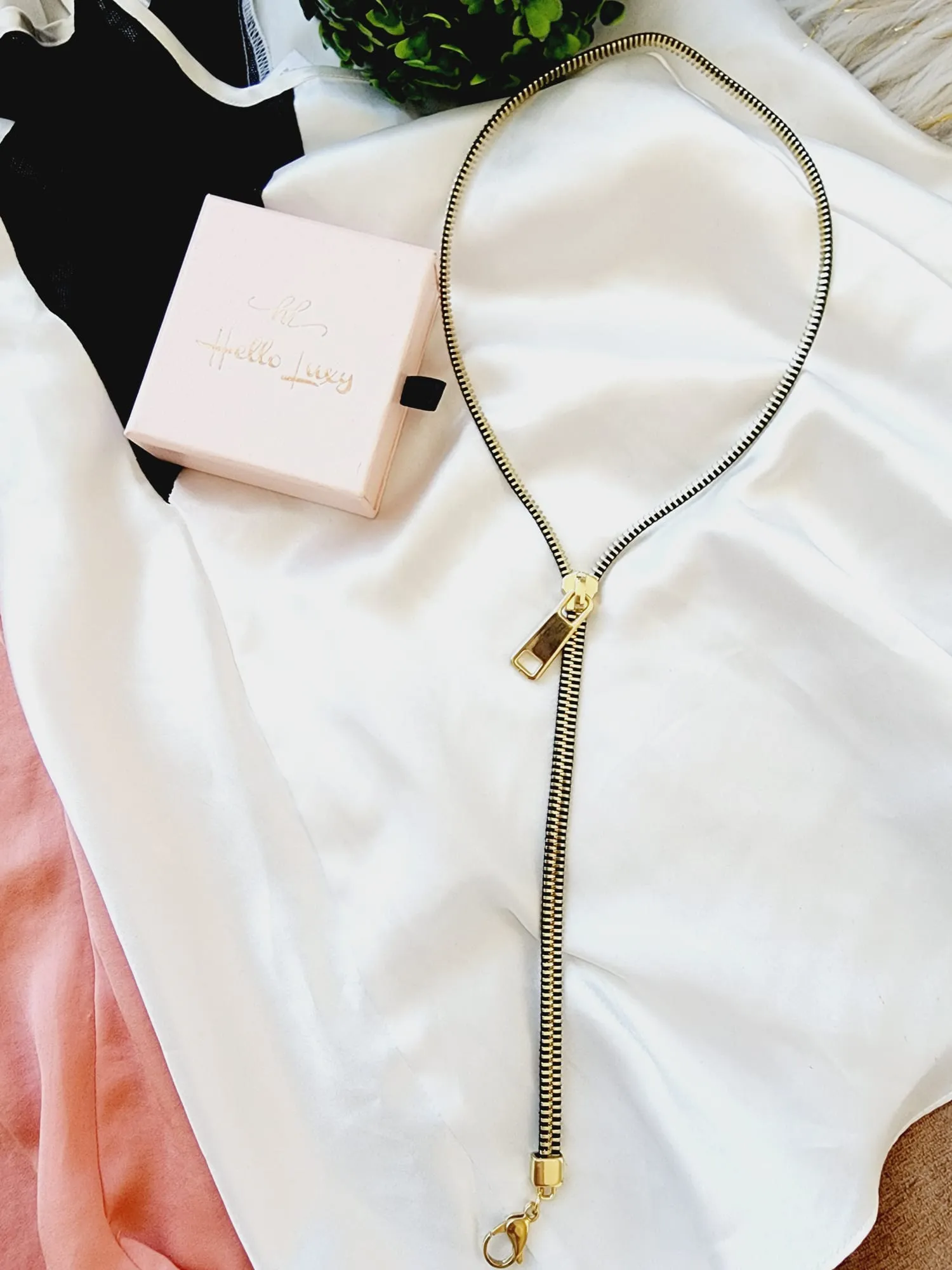 Lux Zipper Necklace