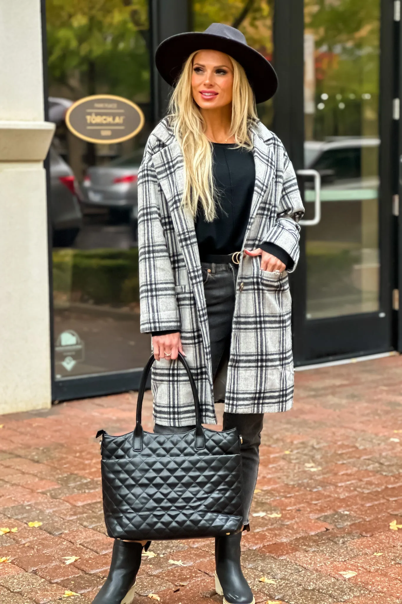 Surprise Visit Lightweight Plaid Button Down Coat : Black/Grey