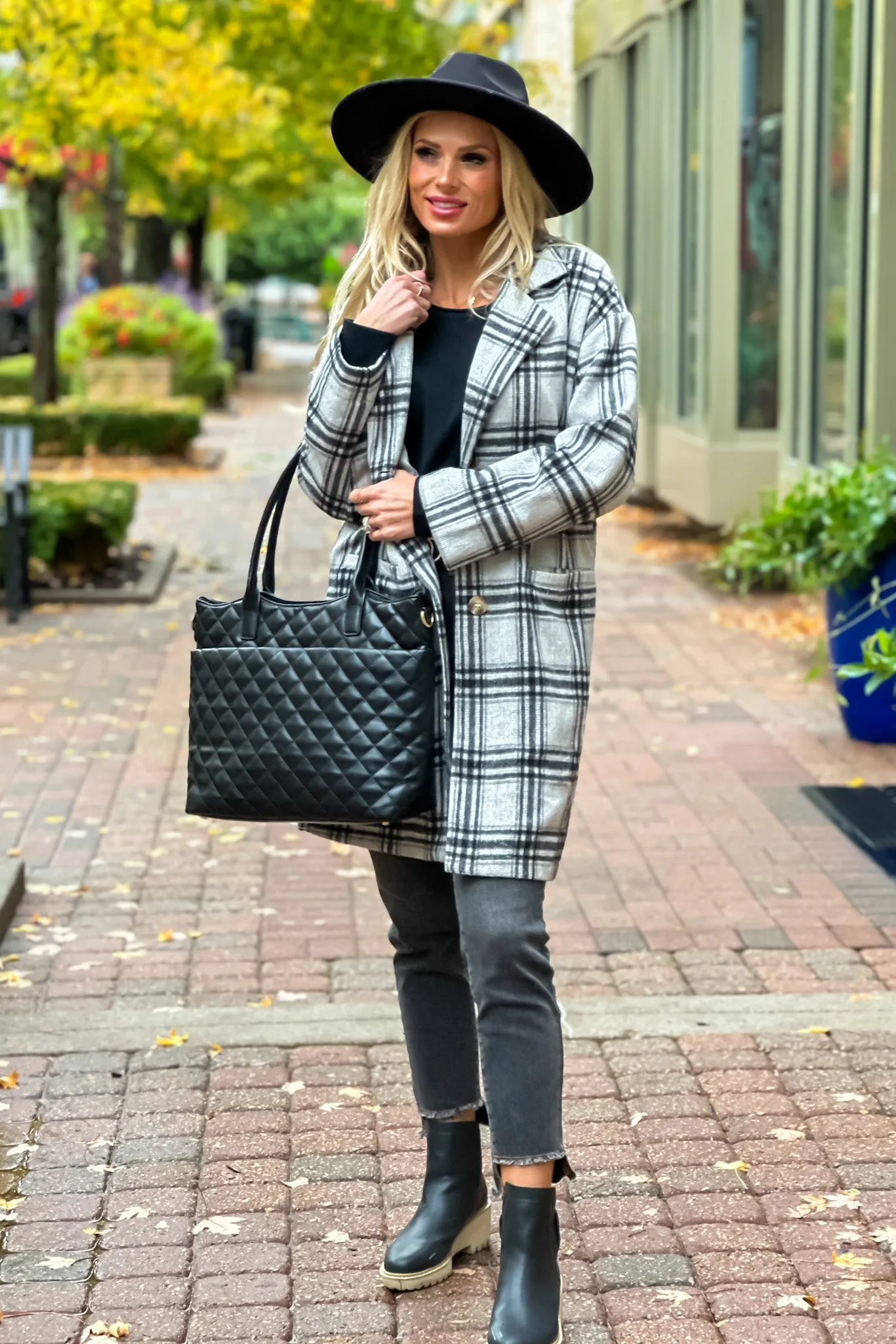 Surprise Visit Lightweight Plaid Button Down Coat : Black/Grey