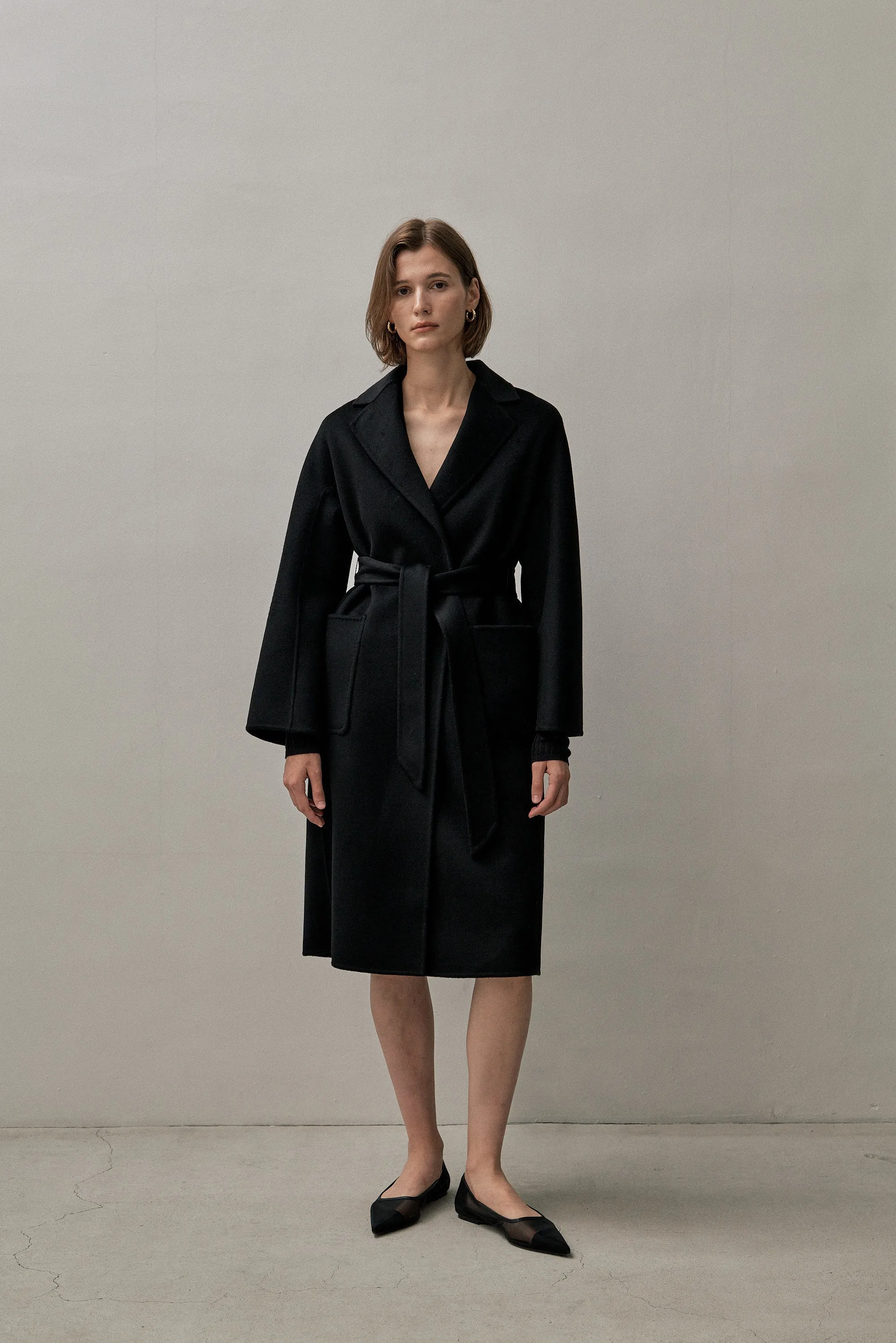 THE CLASSIC COAT - BLACK