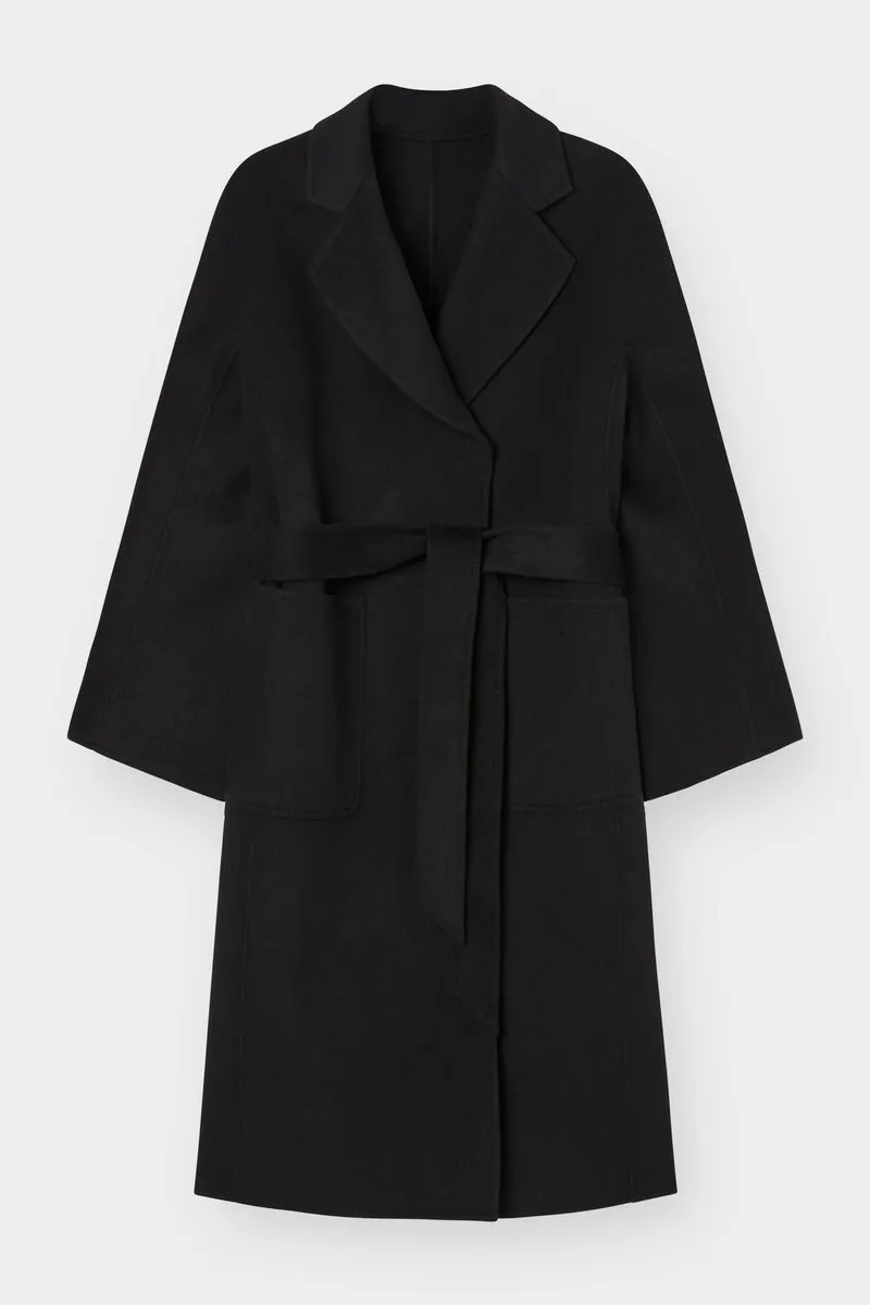 THE CLASSIC COAT - BLACK